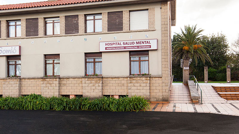 Zona exterior de Clínica Somió